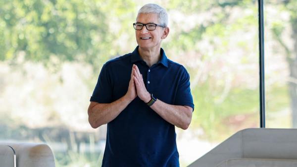 Apple reportedly lays off 100 co<em></em>ntract recruiters after committing to hiring on a ‘deliberate basis’