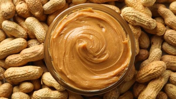 Emulsifiers keep foods like peanut butter from separating and havin<em></em>g to be remixedAtlasStudio/Shutterstock